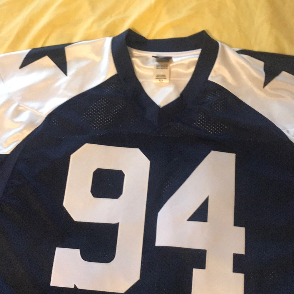 COWBOYS JERSEY SIZE 52 NEVER BEEN WORN
